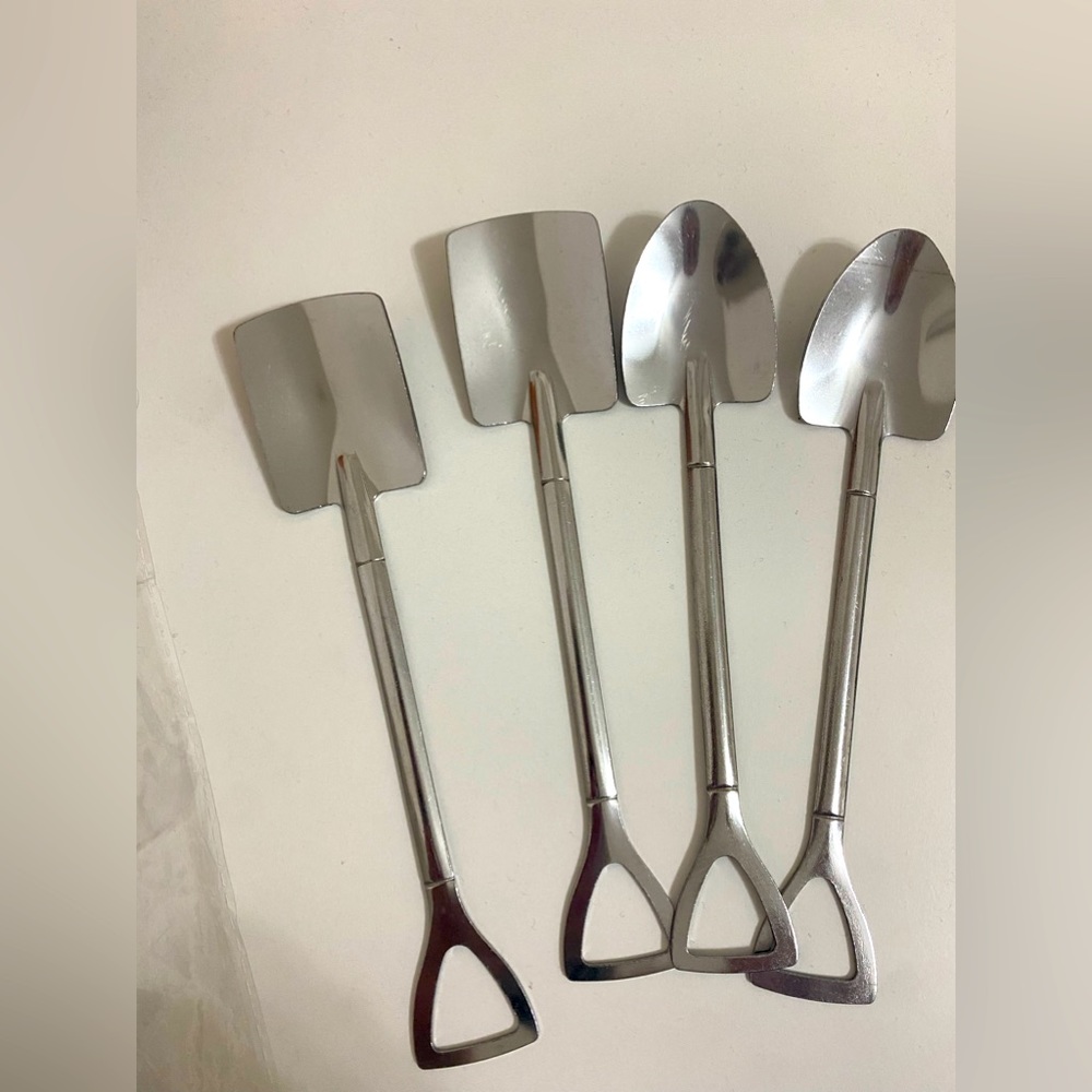 Shovel Tea Spoons Stainless Steel Set of 4 Desert Spoons - Picture 3 of 6